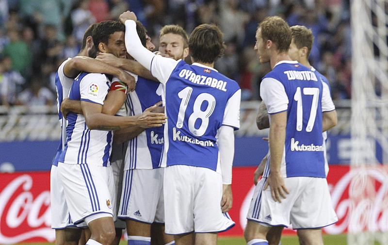 Real Sociedad 3 - 0 Alavés | La Real se luce en casa en el derbi vasco Real Sociedad 3 - 0 Alavés | La Real se luce en casa en el derbi vasco