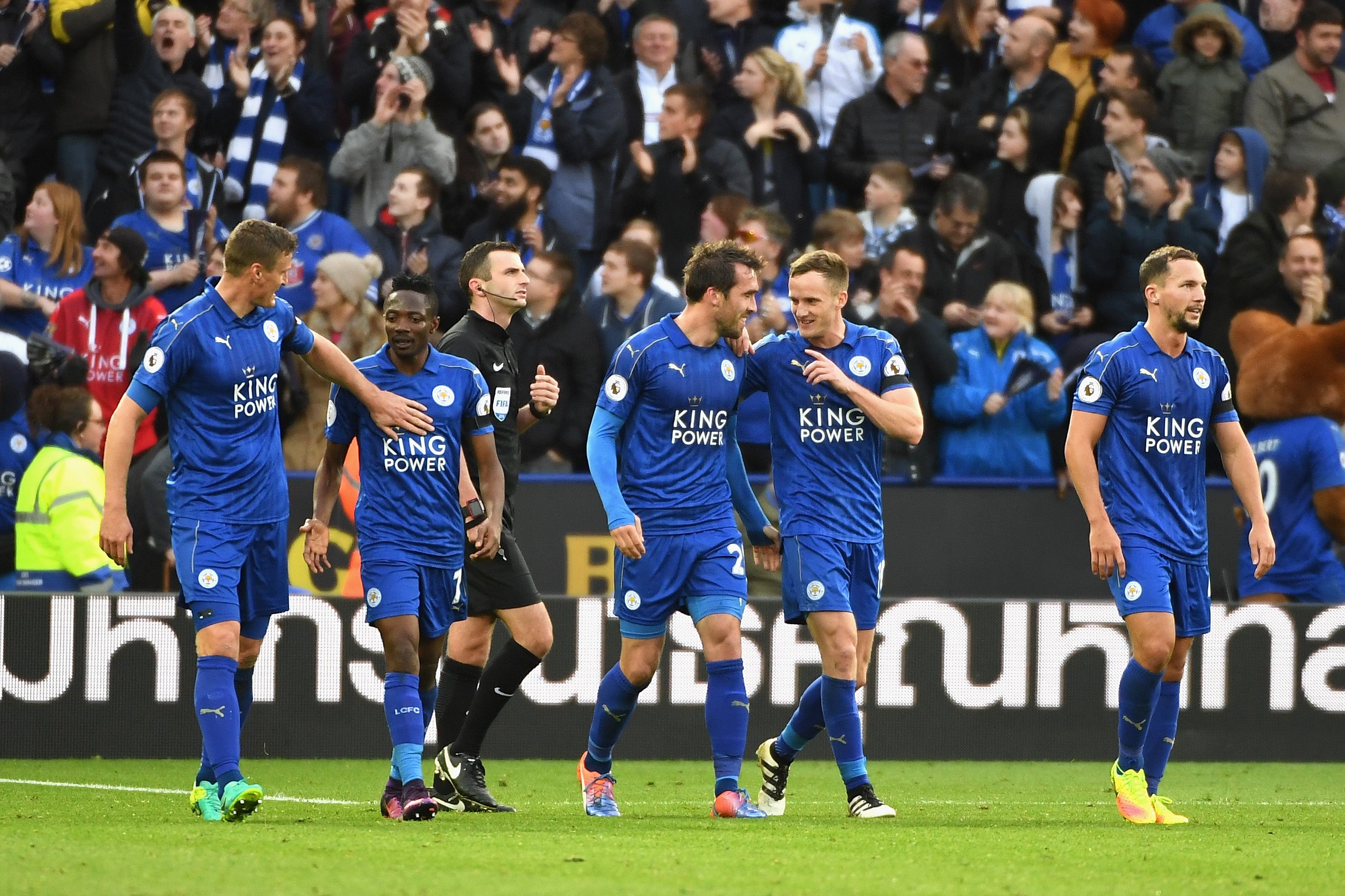 El Leicester vuelve a ganar en la Premier tras imponerse al Crystal Palace El Leicester vuelve a ganar en la Premier tras imponerse al Crystal Palace