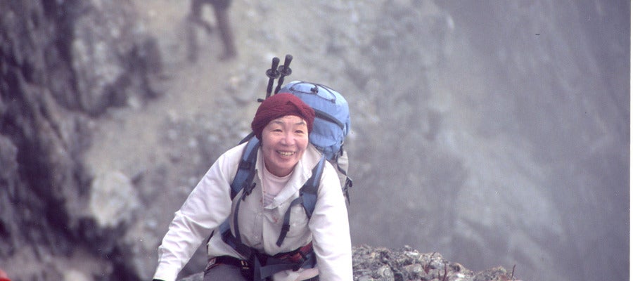 Muere Junko Tabei, La Primera Mujer En Escalar El Everest | ONDACERO RADIO