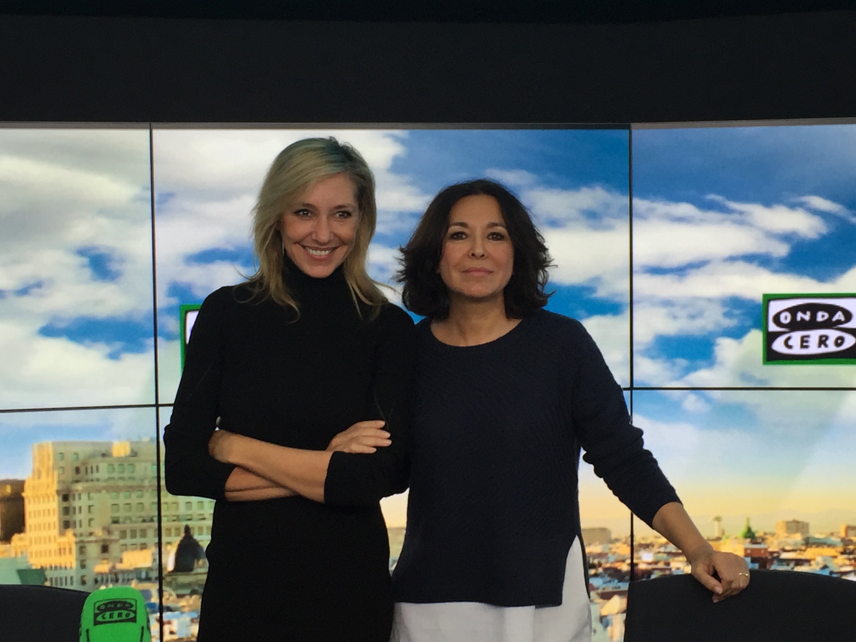 Marta Robles: ''Mis máscaras son el efecto sonrisa y los tacones'' Marta Robles: ''Mis máscaras son el efecto sonrisa y los tacones''