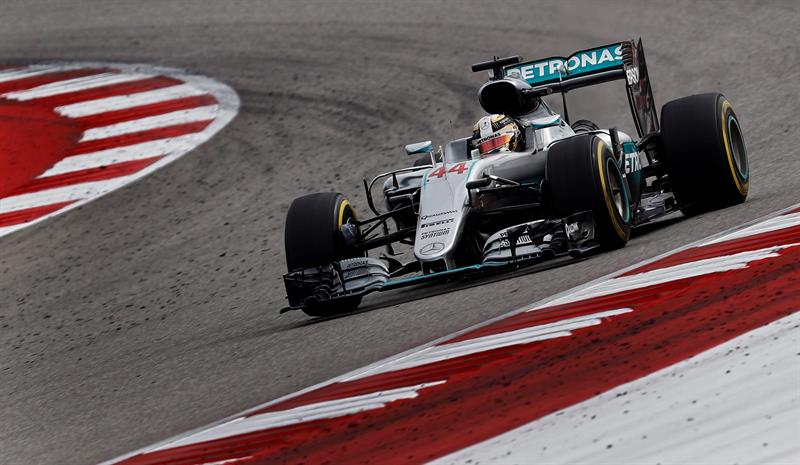 Hamilton gana en Austin y recorta siete puntos a Rosberg, que fue segundo Hamilton gana en Austin y recorta siete puntos a Rosberg, que fue segundo