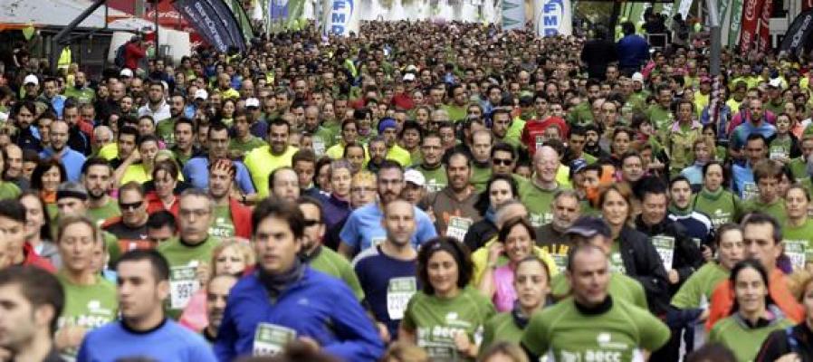 Corredores en una prueba popular en Valladolid Corredores en una prueba popular en Valladolid