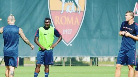 Joseph Bouasse Ombiogno Perfection, en un entrenamiento con la Roma