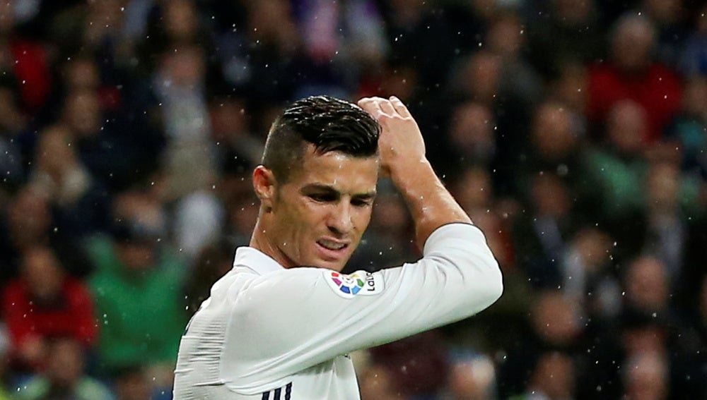 Cristiano Ronaldo lamenta una ocasión fallada