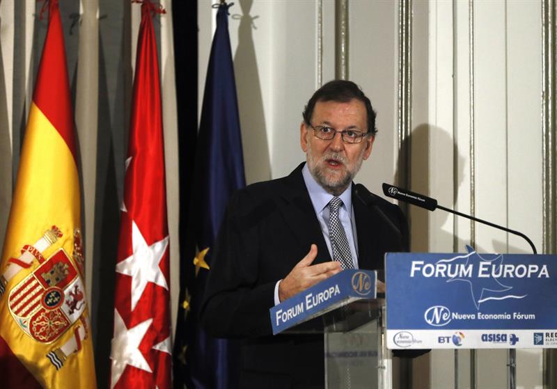 Rajoy felicita a Trump y le expresa su "más alta consideración y estima" Rajoy felicita a Trump y le expresa su "más alta consideración y estima"