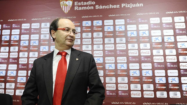 Castro: "No imaginamos ningún escenario en el que Berizzo no sea nuestro entrenador" Castro: "No imaginamos ningún escenario en el que Berizzo no sea nuestro entrenador"