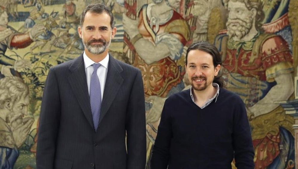 El Rey Felipe VI y Pablo Iglesias
