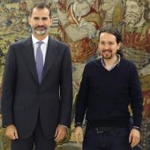 El Rey Felipe VI y Pablo Iglesias