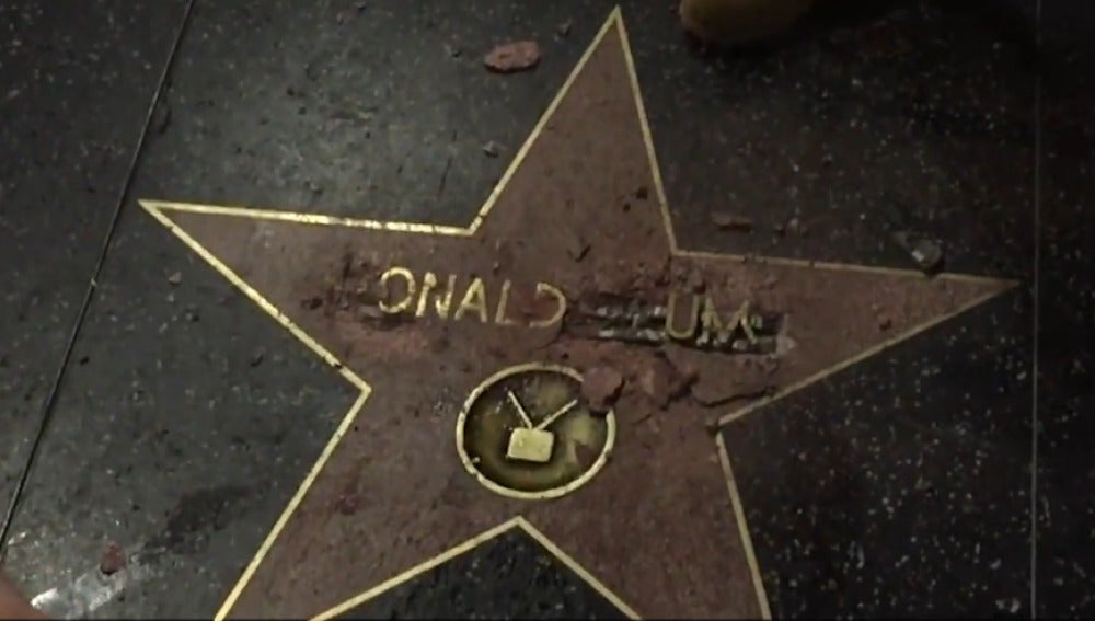 Daños de la estrella de Donald Trump en el Paseo de la Fama de Hollywood 