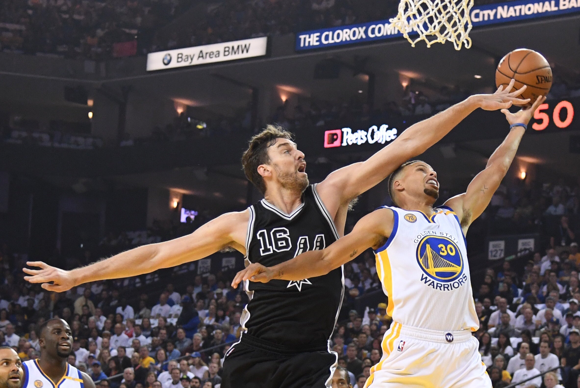 Los Spurs de Pau Gasol dan una lección a los Warriors de Durant y Curry Los Spurs de Pau Gasol dan una lección a los Warriors de Durant y Curry