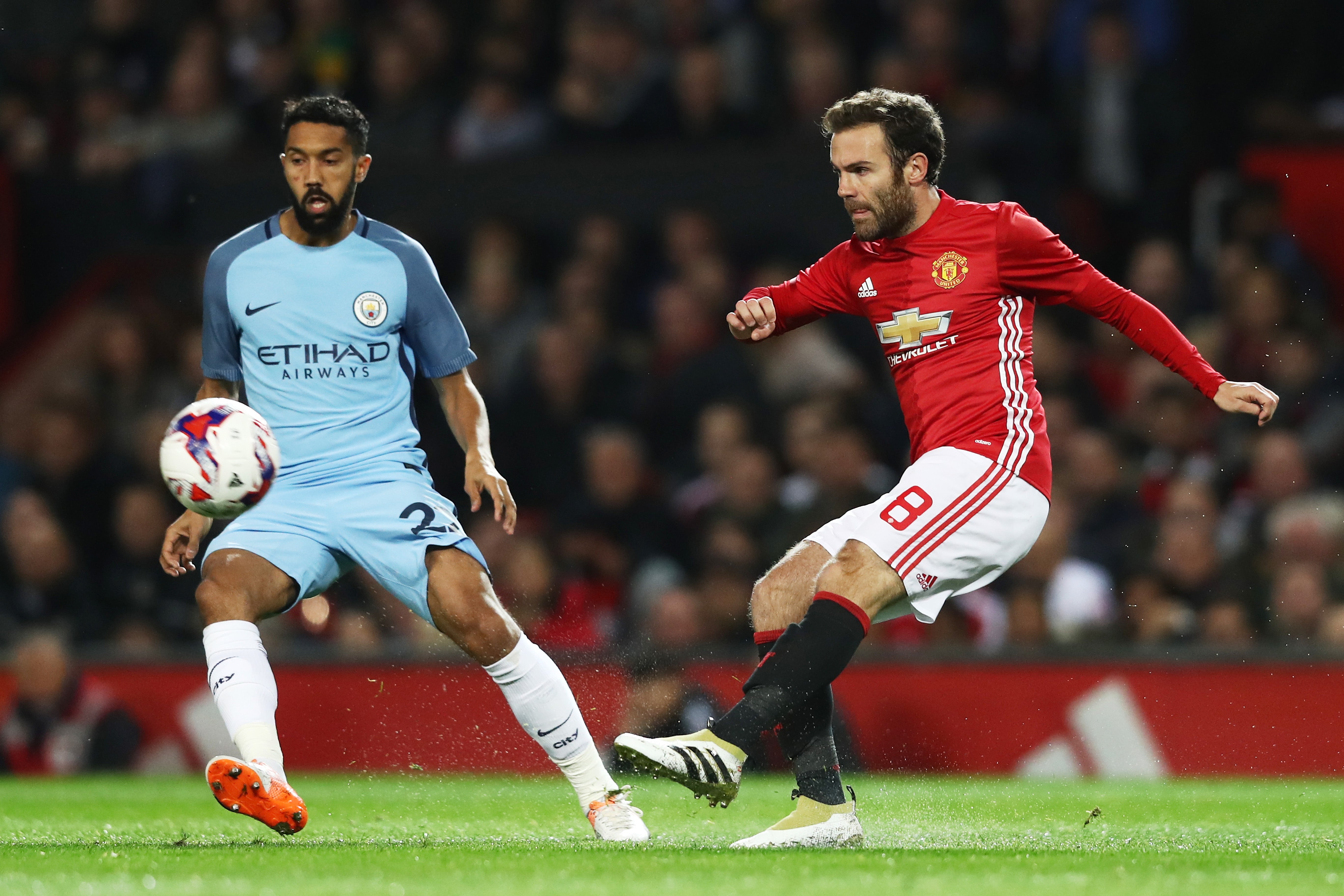 El United gana la batalla de Manchester al City con un solitario gol de Juan Mata El United gana la batalla de Manchester al City con un solitario gol de Juan Mata