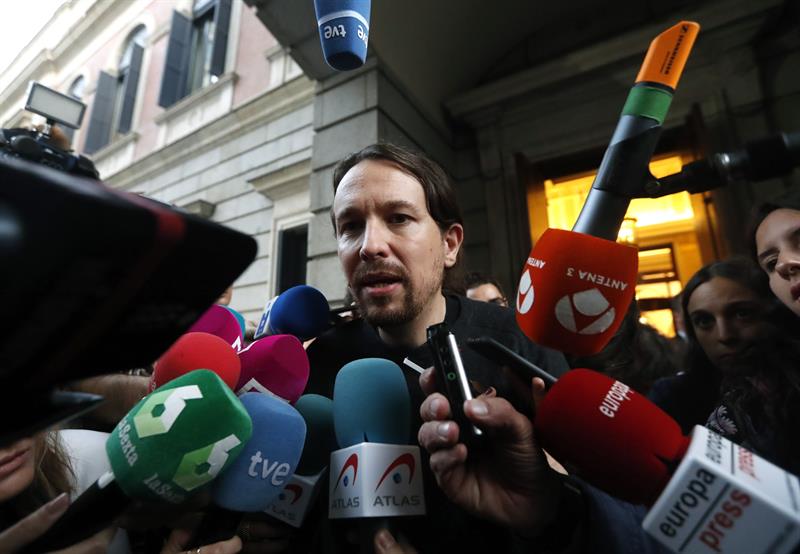 Iglesias se presentará como alternativa a la "triple alianza" entre PP, PSOE y Ciudadanos Iglesias se presentará como alternativa a la "triple alianza" entre PP, PSOE y Ciudadanos
