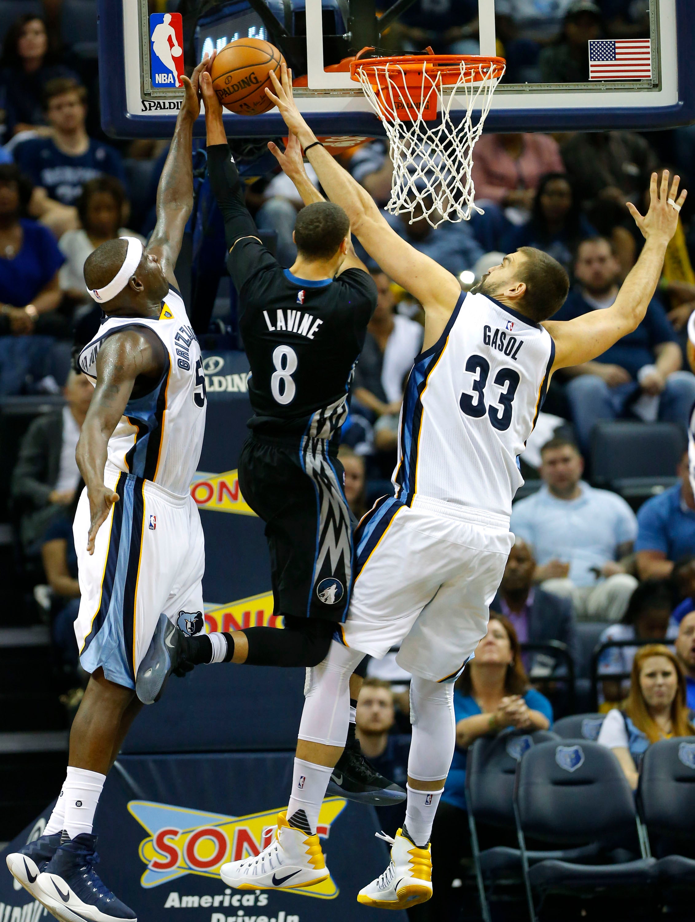 Marc Gasol se impone a Ricky Rubio en el primer duelo entre españoles de la temporada en la NBA Marc Gasol se impone a Ricky Rubio en el primer duelo entre españoles de la temporada en la NBA