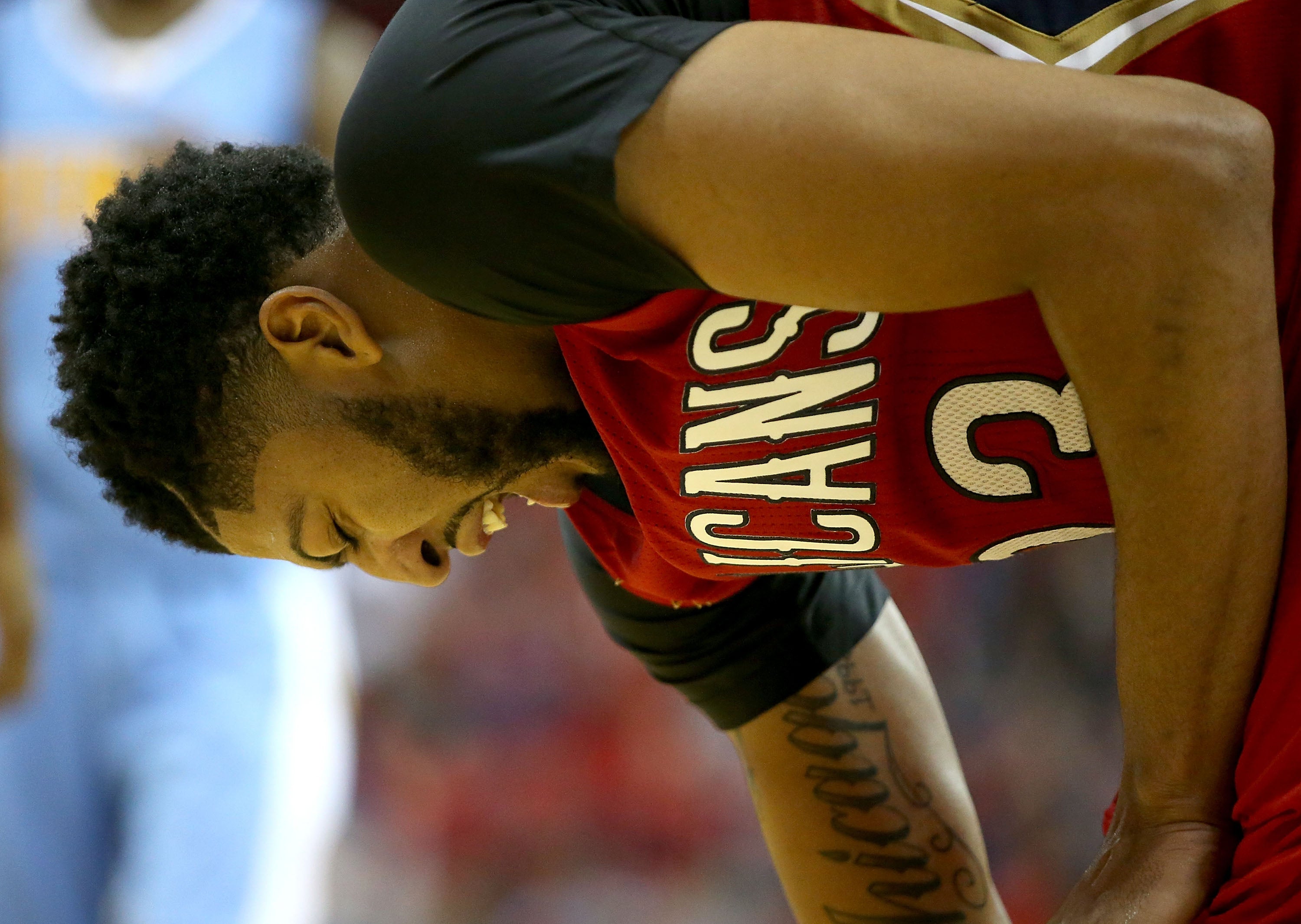 Debut con victoria de Juancho Hernangómez ante un Anthony Davis histórico Debut con victoria de Juancho Hernangómez ante un Anthony Davis histórico