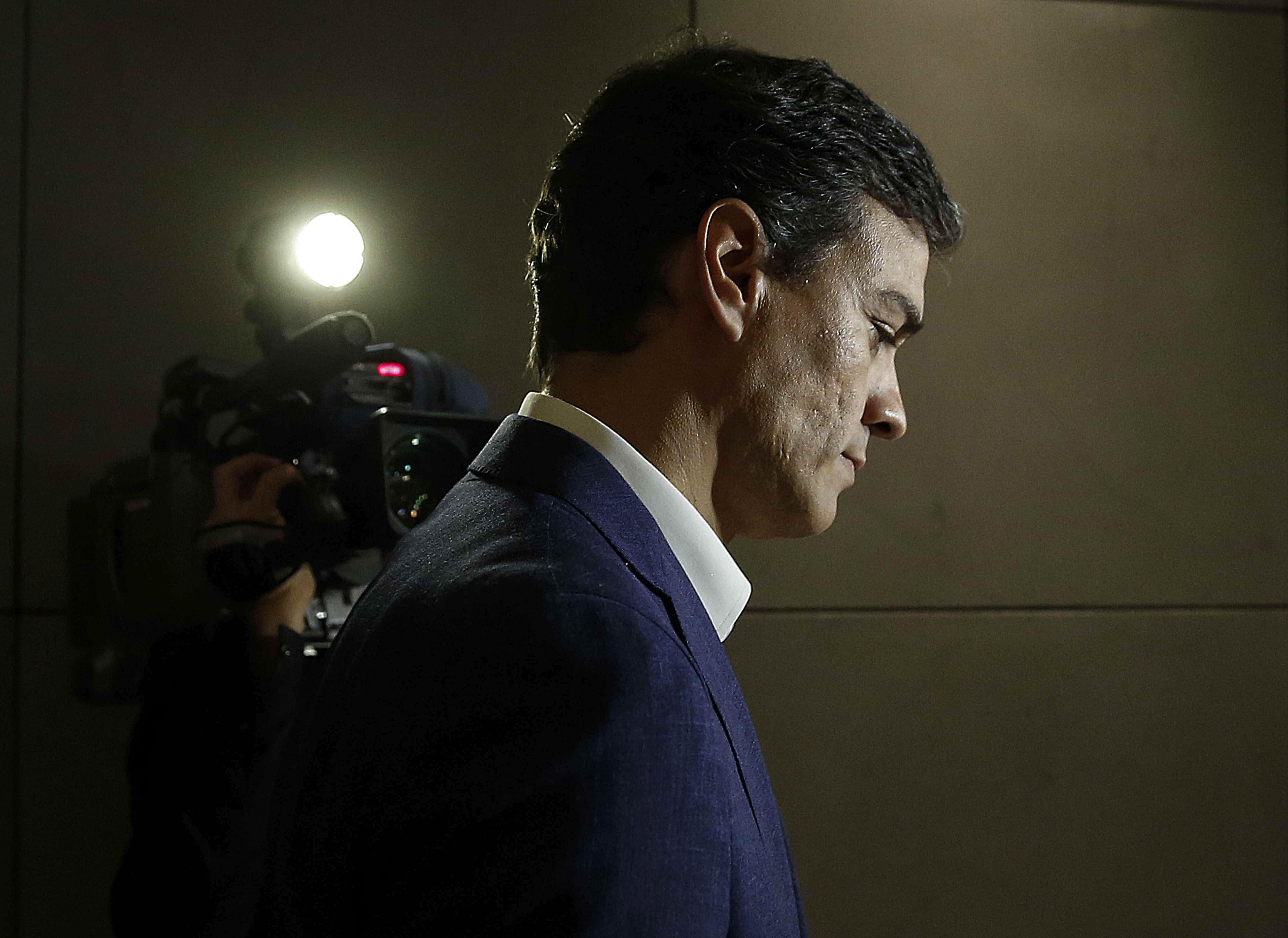 Pedro Sánchez cierra su 'crowdfunding' y canalizará las donaciones a través de otra cuenta Pedro Sánchez cierra su 'crowdfunding' y canalizará las donaciones a través de otra cuenta
