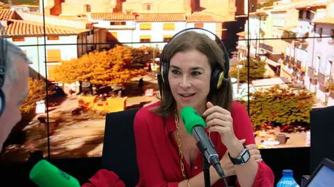 La escritora Carmen Posadas durante una entrevista en Onda Cero La escritora Carmen Posadas durante una entrevista en Onda Cero