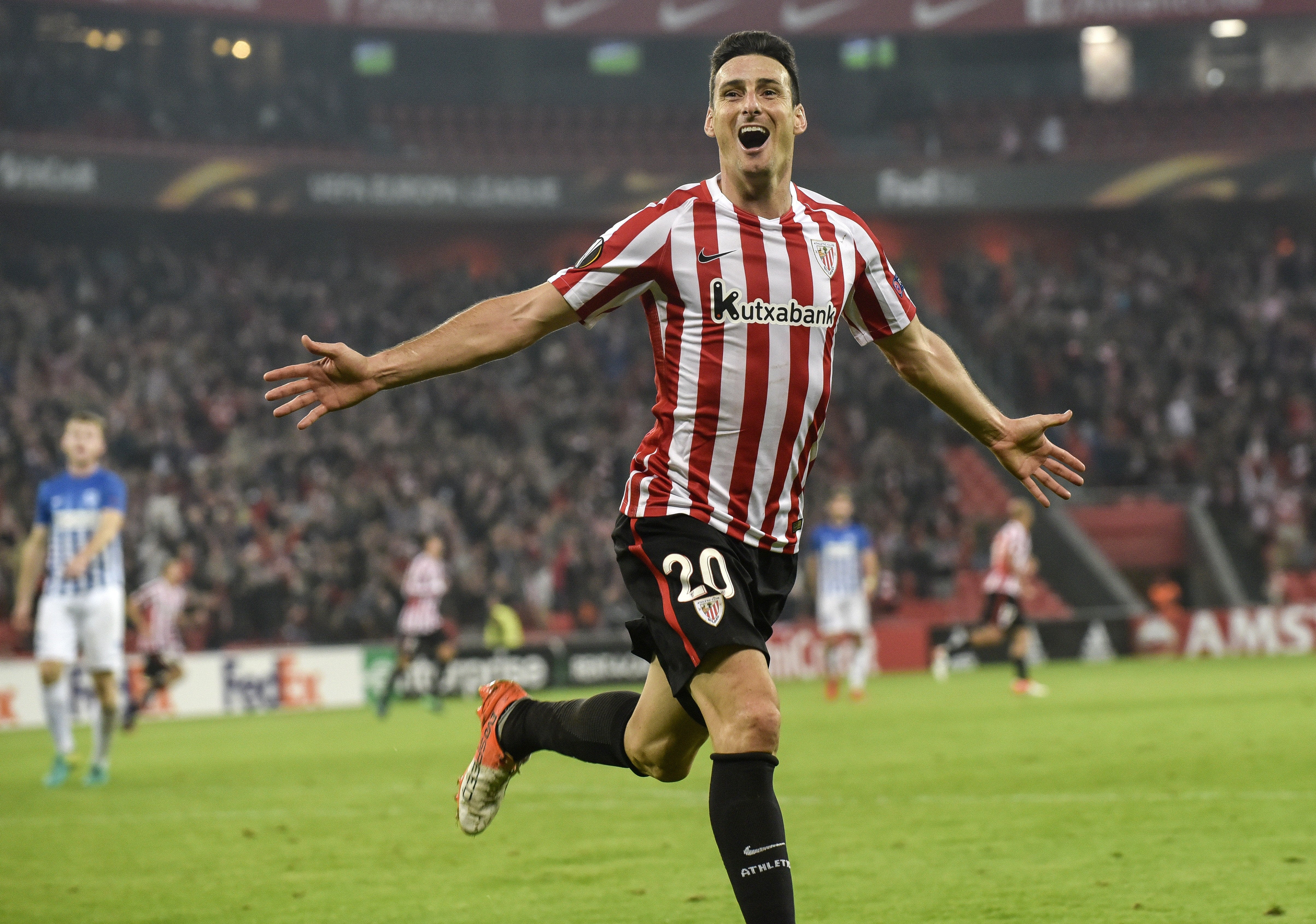 Aduriz ha marcado 85 de sus 100 goles en Liga con el Athletic después de haber cumplido los 30 años Aduriz ha marcado 85 de sus 100 goles en Liga con el Athletic después de haber cumplido los 30 años