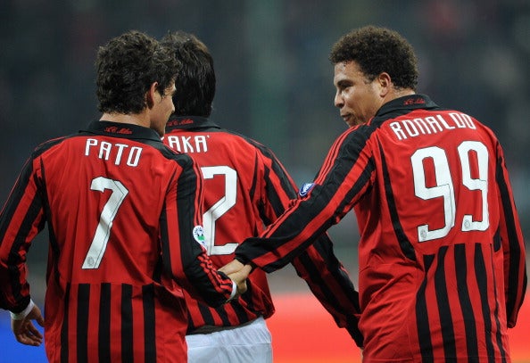 Pato: "Cuando llegué a Milán, Ronaldo me dio a elegir entre la 'Playboy' o Kaká" Pato: "Cuando llegué a Milán, Ronaldo me dio a elegir entre la 'Playboy' o Kaká"