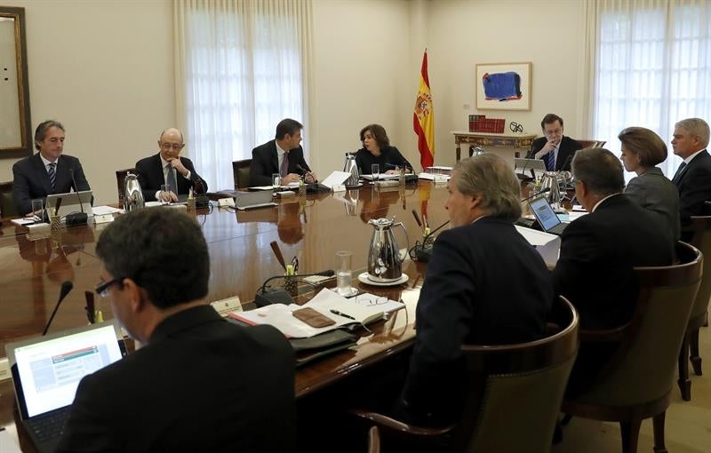 El Consejo de Ministros se reúne este miércoles para analizar la situación en El Prat El Consejo de Ministros se reúne este miércoles para analizar la situación en El Prat