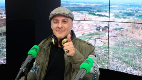El actor Roberto &Aacute;lamo en los estudios de Onda Cero