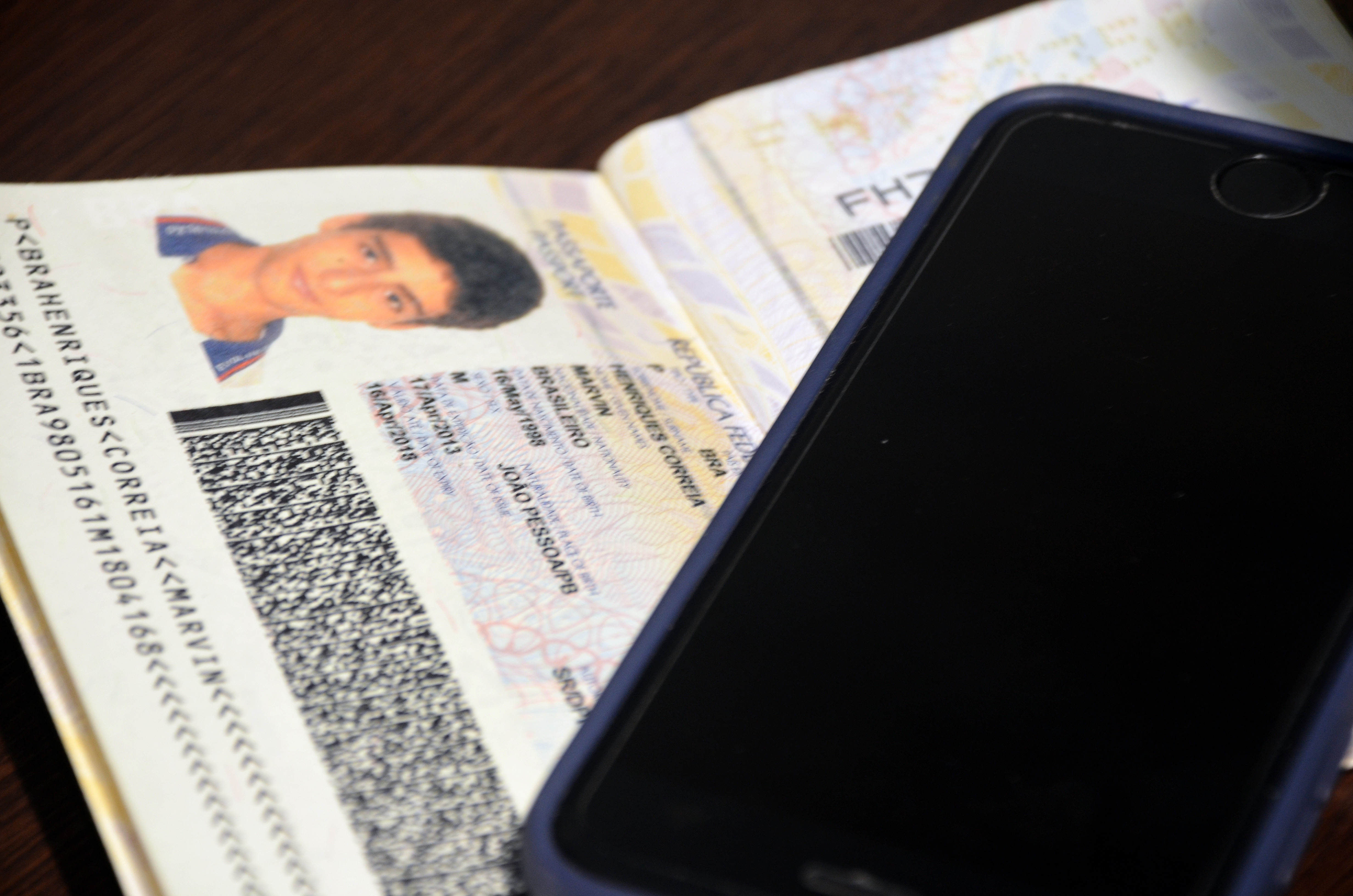 Liberan sin cargos al joven vinculado con el asesino de la familia brasileña en Pioz Liberan sin cargos al joven vinculado con el asesino de la familia brasileña en Pioz