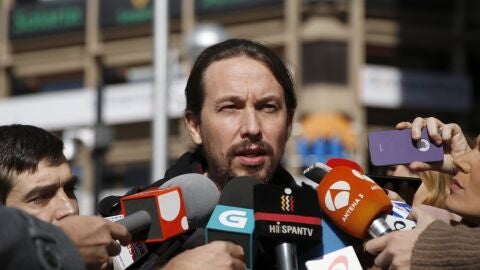 Pablo Iglesias habla ante los medios (Archivo)