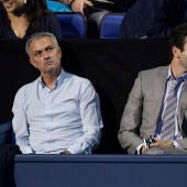 José Mourinho y Gerard Piqué, juntos en el partido de tenis