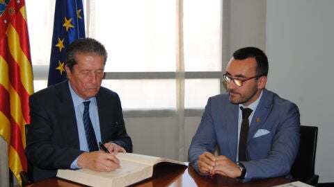Mayor Zaragoza ha estat a Vila-real participant en un simposi sobre educaci&oacute; per la sostenibilitat.