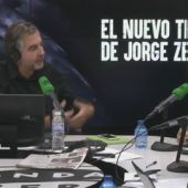 Frame 675.01116 de: Jorge Zepeda: "Los políticos construyen una narrativa que les permite besar a sus niños por las mañanas y cometer la infamia por las noches"
