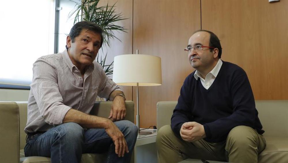 Javier Fernández y Miquel Iceta se reúnen en Madrid