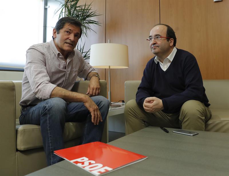 El Gabinete: ¿Dónde nacen las desavenencias entre el PSC y el PSOE? El Gabinete: ¿Dónde nacen las desavenencias entre el PSC y el PSOE?