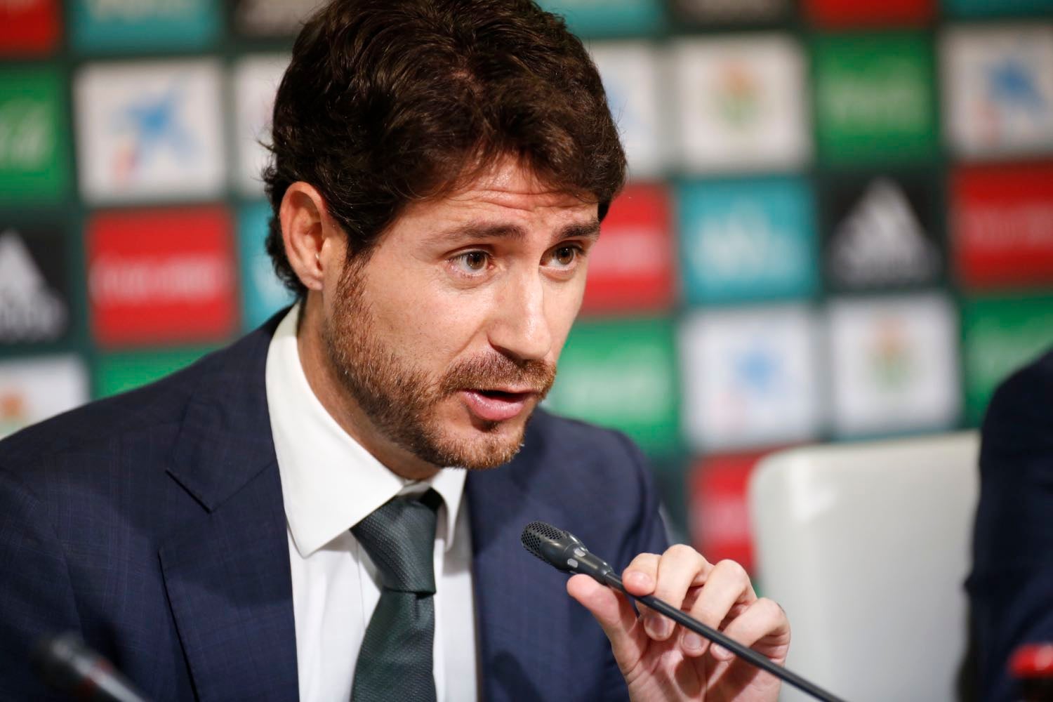 Víctor Sánchez del Amo: "Nos podemos tomar la visita a Riazor como una bola extra" Víctor Sánchez del Amo: "Nos podemos tomar la visita a Riazor como una bola extra"