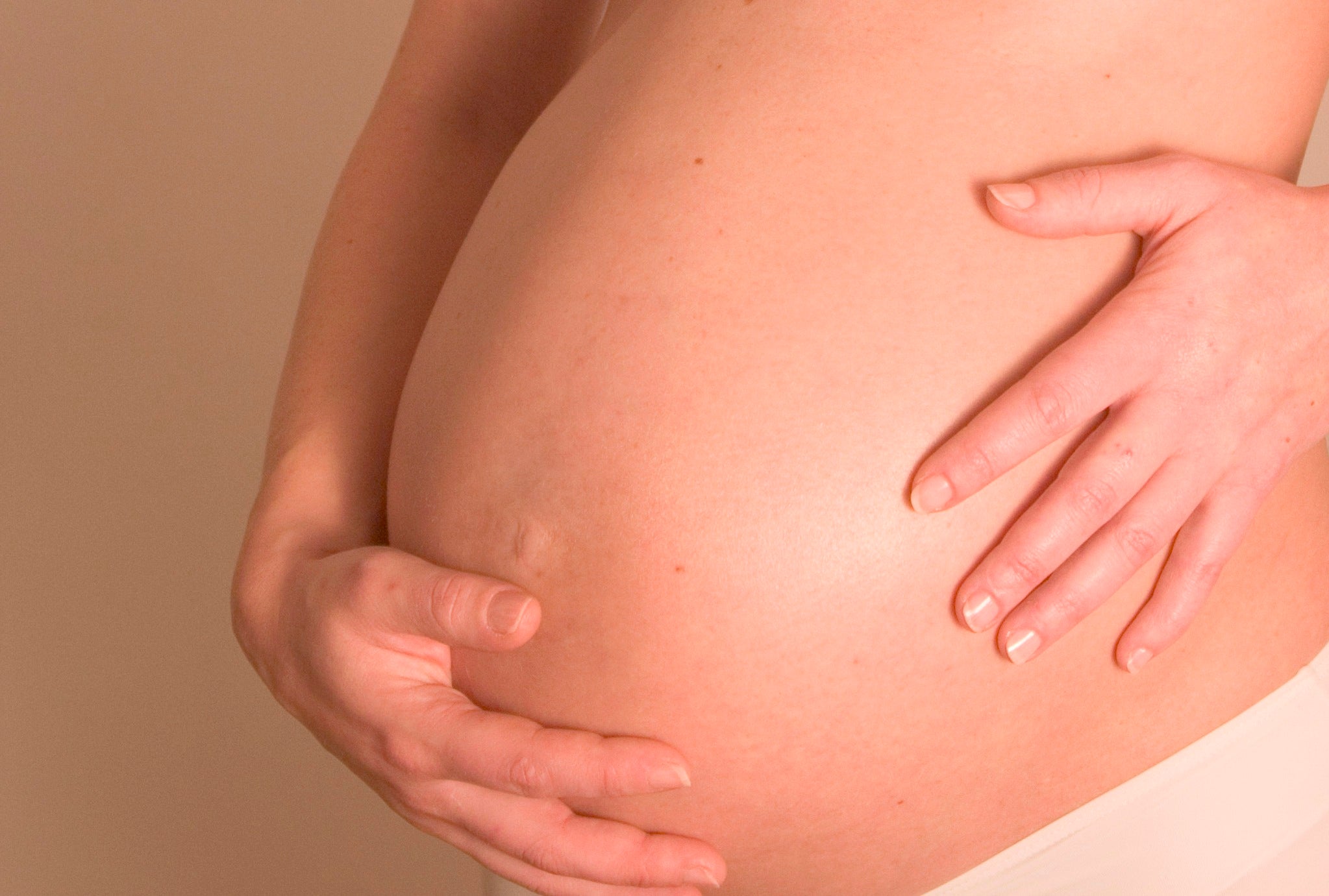 El Reino Unido autoriza la fecundación de bebés de "tres progenitores" El Reino Unido autoriza la fecundación de bebés de "tres progenitores"