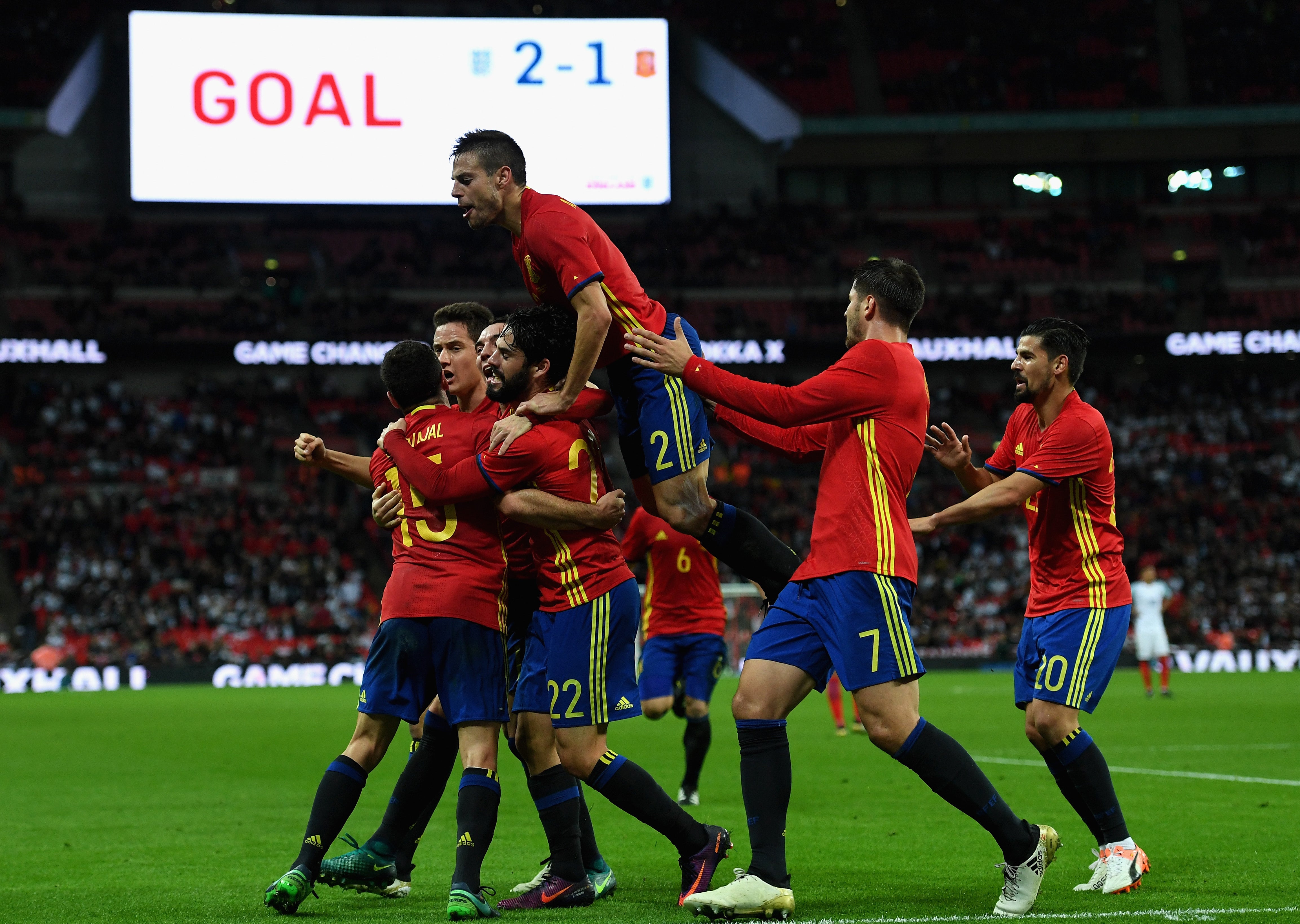 La plataforma 'Barcelona con la Selección' denuncia un intento de agresión ante la Fiscalía La plataforma 'Barcelona con la Selección' denuncia un intento de agresión ante la Fiscalía