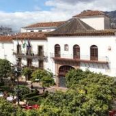 plaza naranjos