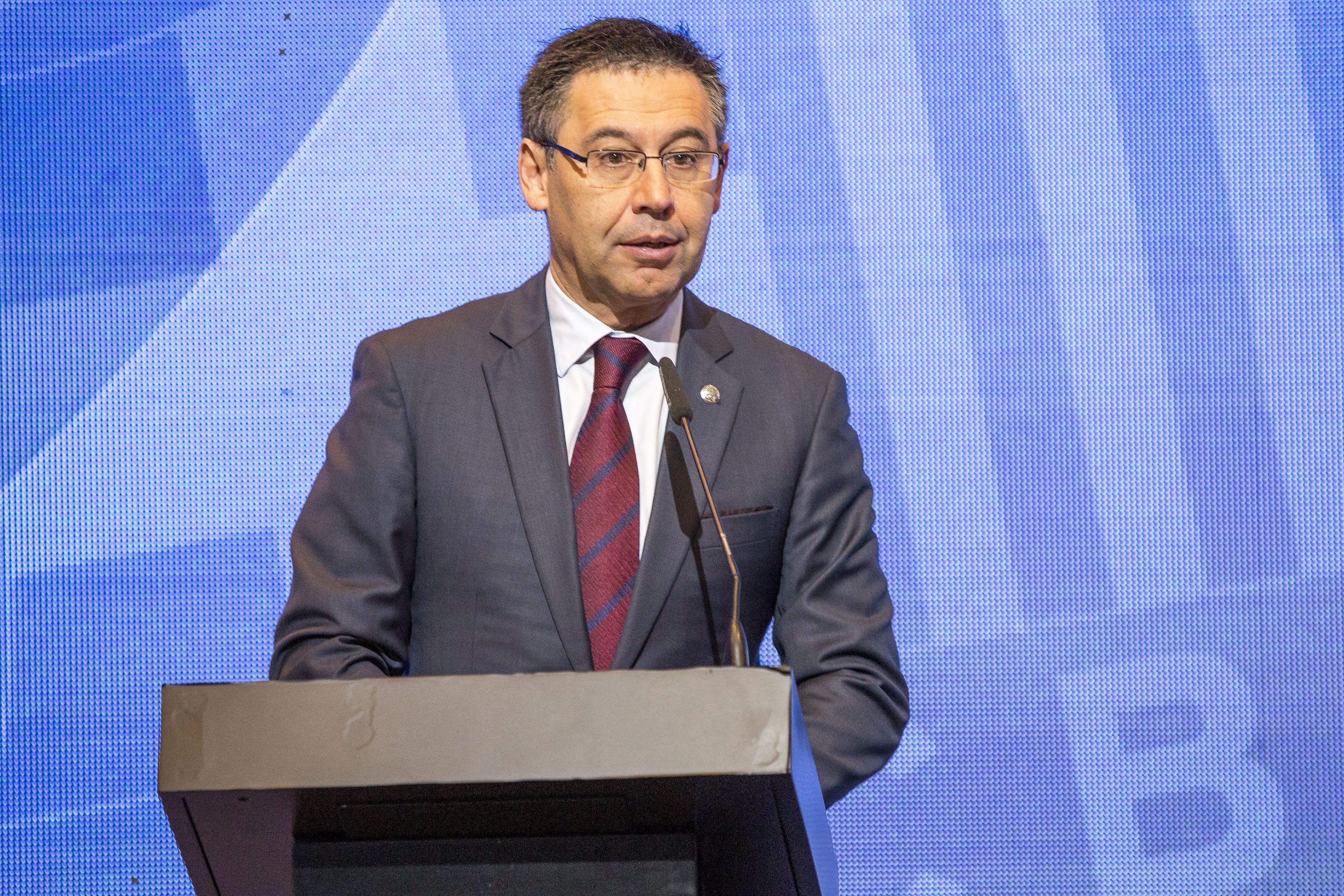 Las polémicas palabras de Bartomeu sobre la escasez de La Masía: "Xavi creó el problema junto con Iniesta y Piqué" Las polémicas palabras de Bartomeu sobre la escasez de La Masía: "Xavi creó el problema junto con Iniesta y Piqué"