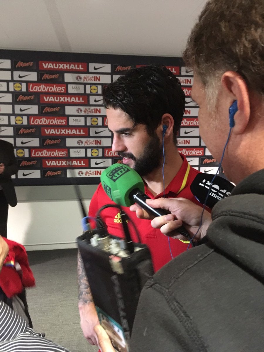 Isco: "El empate in extremis nos sirve de mucho" Isco: "El empate in extremis nos sirve de mucho"