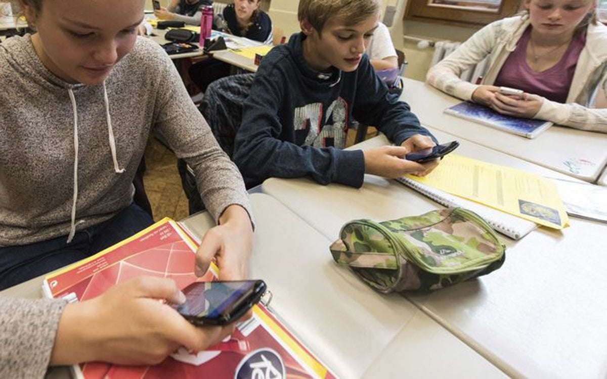 Aumentan los problemas de visión en niños de entre 6 y 12 años por las nuevas tecnologías Aumentan los problemas de visión en niños de entre 6 y 12 años por las nuevas tecnologías