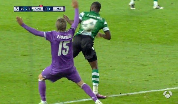Fabio Coentrao: "En el penalti he cometido un fallo imperdonable de concentración" Fabio Coentrao: "En el penalti he cometido un fallo imperdonable de concentración"