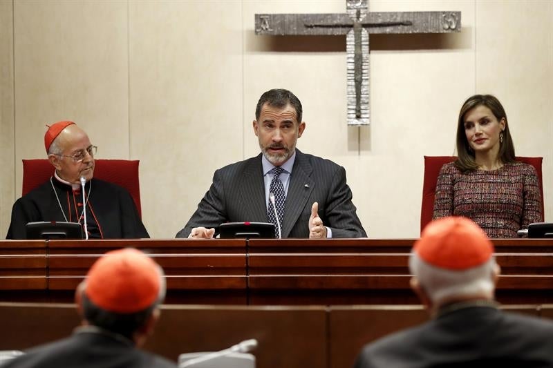 El Rey reconoce la labor asistencial de la Iglesia en tiempos de crisis El Rey reconoce la labor asistencial de la Iglesia en tiempos de crisis