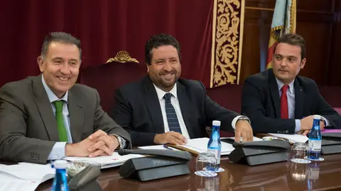 El presidente de la Diputación, Javier Moliner, confía en seguir la vía de diálogo abierta con la oposición. JAVIER MOLINER