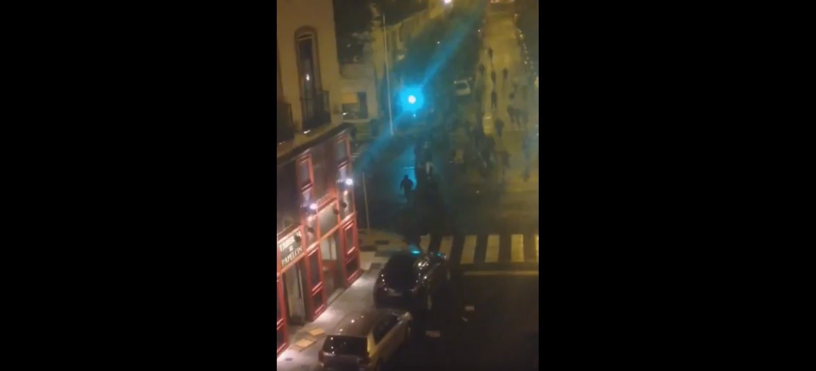 Un herido grave tras una batalla campal entre ultras del Sevilla y de la Juventus Un herido grave tras una batalla campal entre ultras del Sevilla y de la Juventus