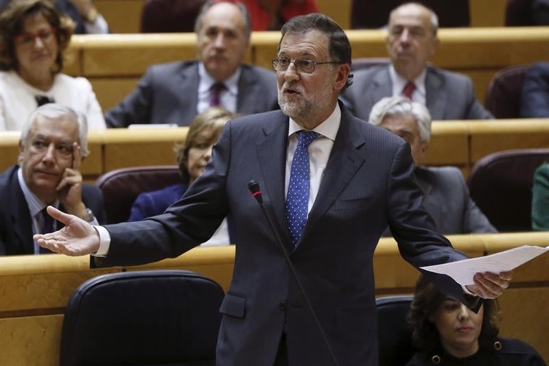 Rajoy advierte que ni Cataluña ni nadie podrá saltarse la ley "a la torera" Rajoy advierte que ni Cataluña ni nadie podrá saltarse la ley "a la torera"