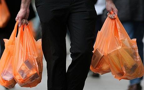 España prohibirá las bolsas de plástico en 2021 y las cobrará de forma obligatoria desde el 1 del julio España prohibirá las bolsas de plástico en 2021 y las cobrará de forma obligatoria desde el 1 del julio