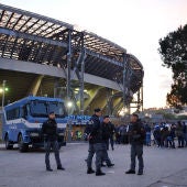 Dos hinchas del Dinamo de Kiev recibieron varias cuchilladas en el centro de Nápoles