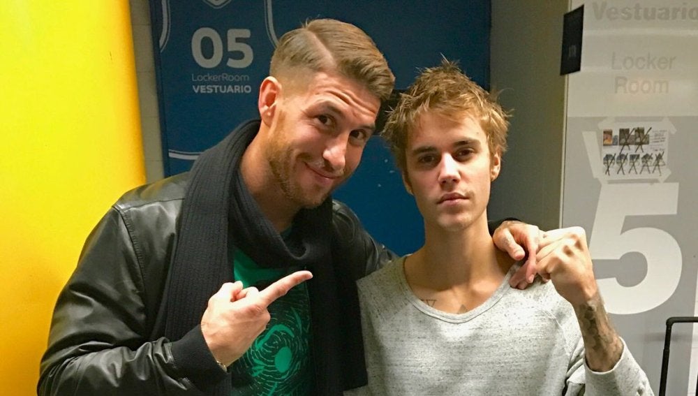 Sergio Ramos y Justin Bieber se fotografían juntos tras un concierto