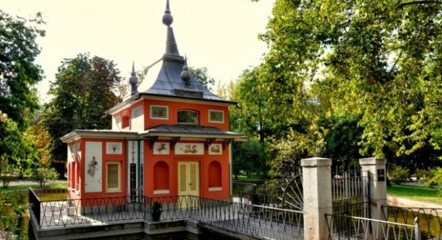El Ayuntamiento de Madrid abre en el Retiro un centro de adopción para perros y gatos El Ayuntamiento de Madrid abre en el Retiro un centro de adopción para perros y gatos