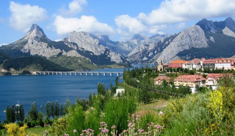 'Mi Valle', el documental que encierra la historia del último gran pantano construido en Europa 'Mi Valle', el documental que encierra la historia del último gran pantano construido en Europa