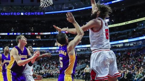 Jos&eacute; Manuel Calder&oacute;n, en acci&oacute;n ante los Bulls