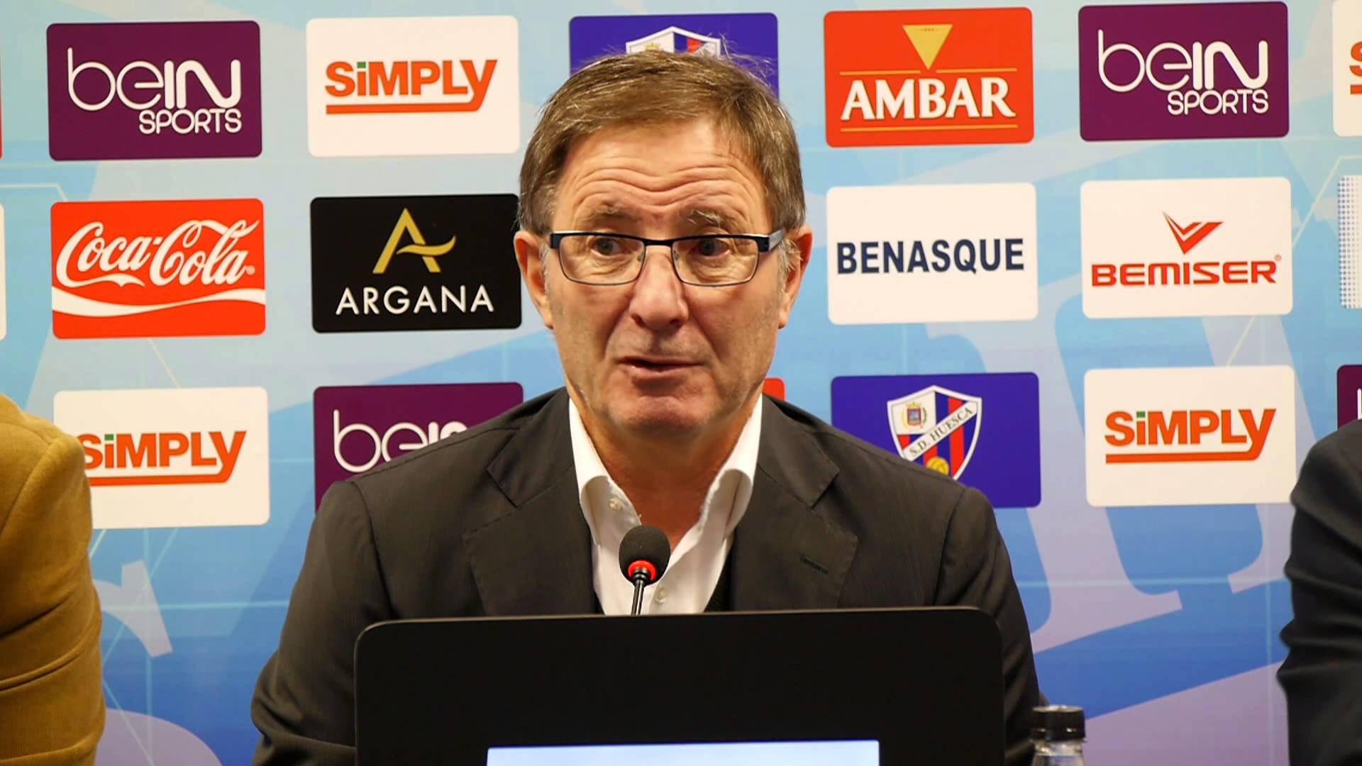 Juan Antonio Anquela: "La Segunda División es una de las categorías más duras del mundo" Juan Antonio Anquela: "La Segunda División es una de las categorías más duras del mundo"